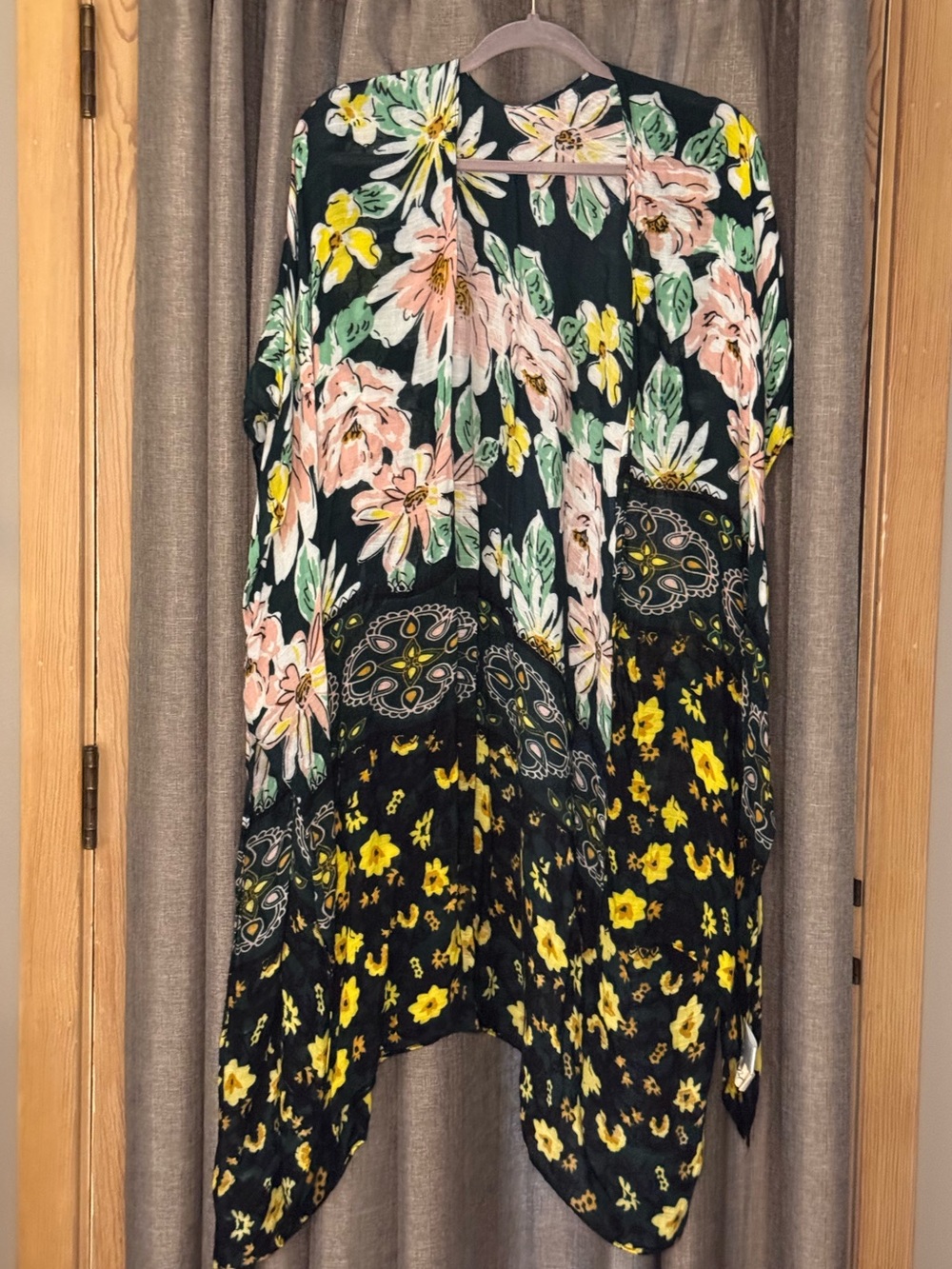 Paparazzi Floral Long Kimono